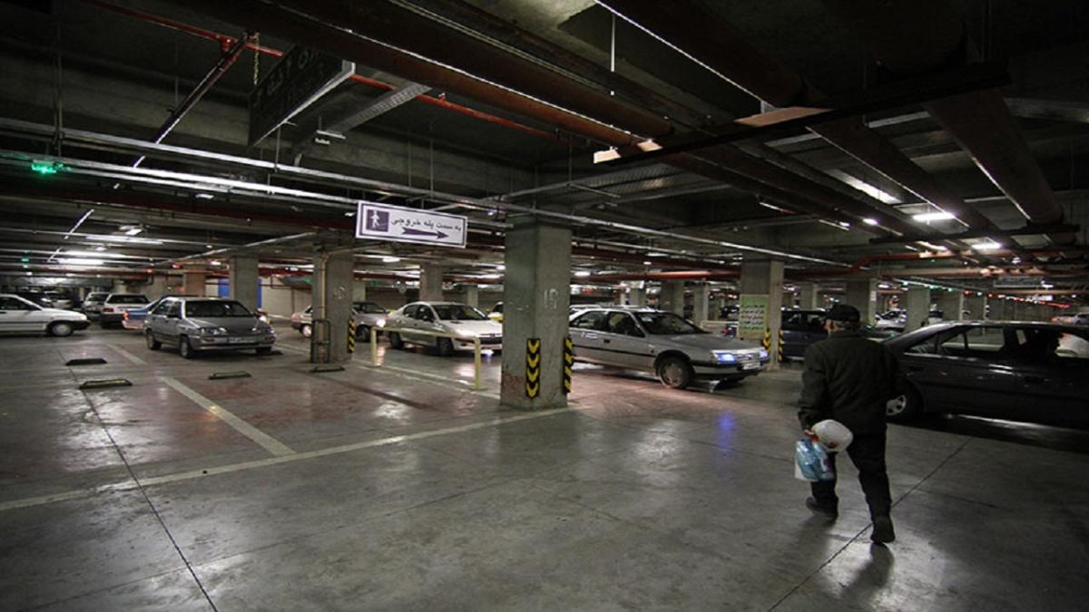 قم پایین‌ترین نرخ پارکینگ را در میان کلان‌شهرها دارد 